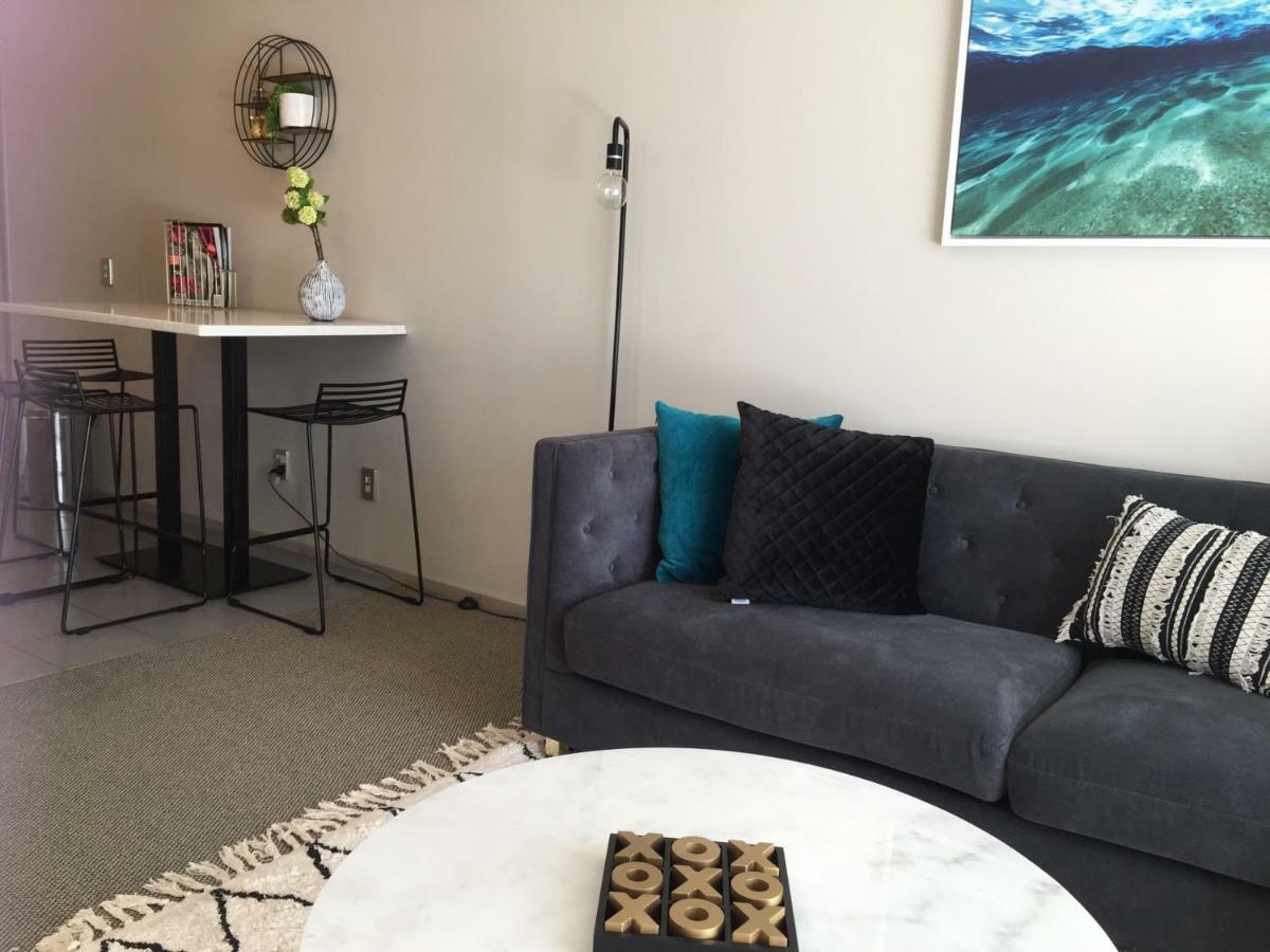 Lake Terrace Apartment Taupo Bagian luar foto