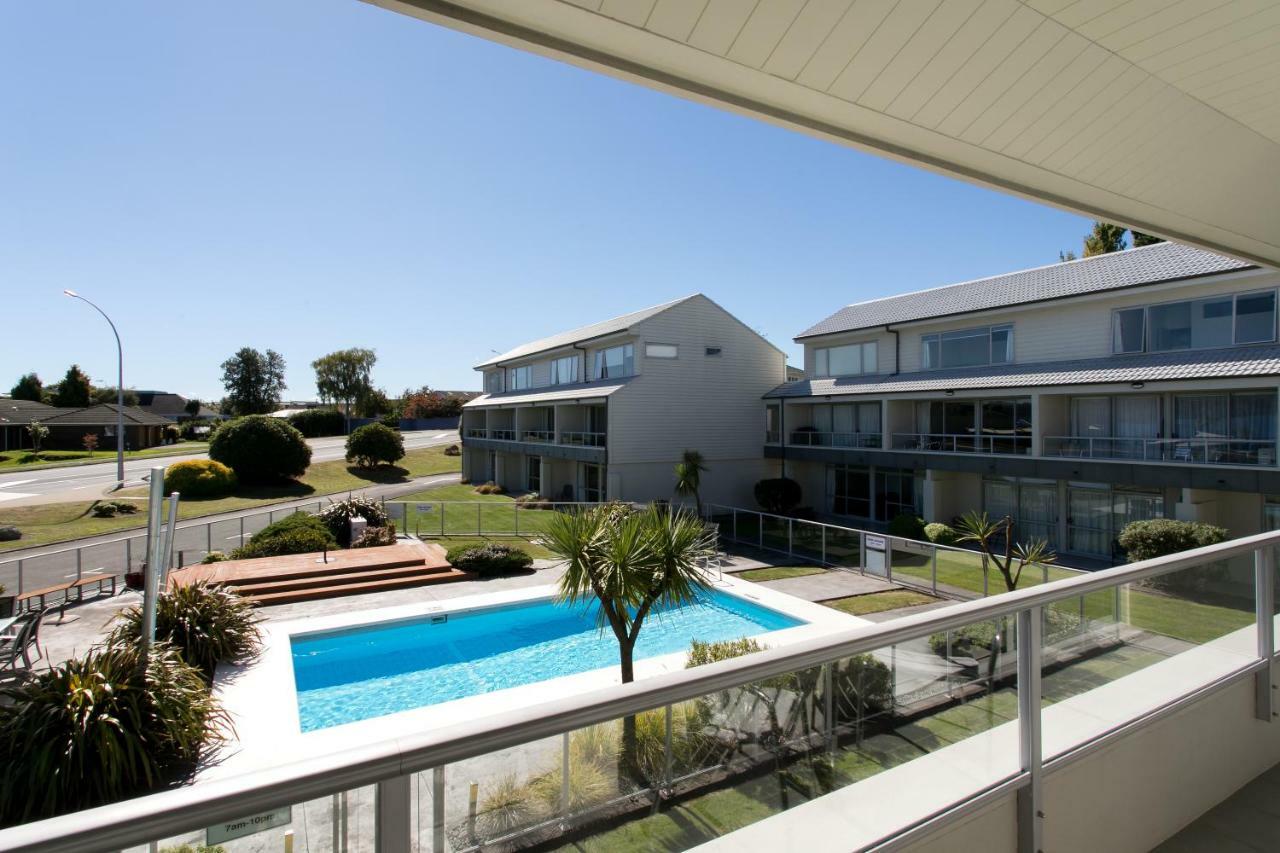 Lake Terrace Apartment Taupo Bagian luar foto