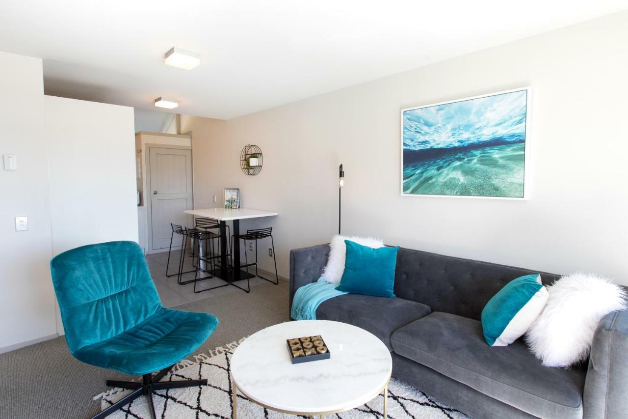 Lake Terrace Apartment Taupo Bagian luar foto